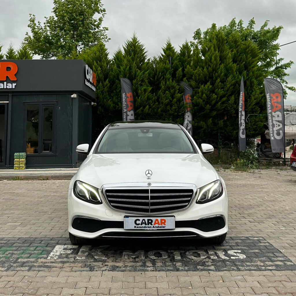 2018-mercedes-E220d-4-Matic